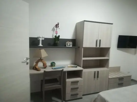 Exclusive Tek Büyük Yataklı Oda