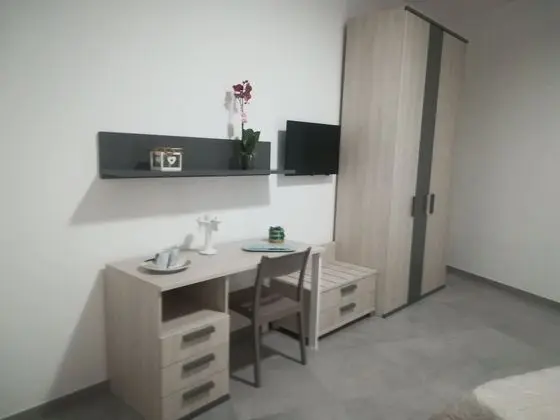 Exclusive Tek Büyük Yataklı Oda