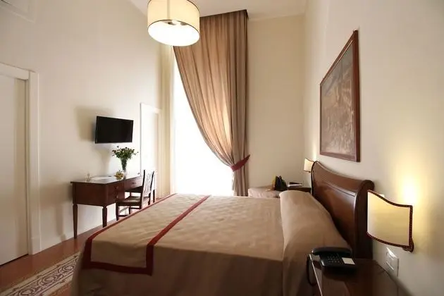 Deluxe Üç Kişilik Oda