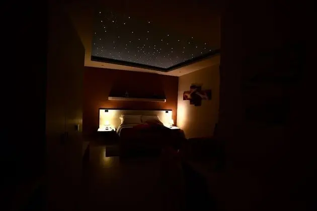 Standard Tek Büyük Yataklı Oda (Mountain and Sea View)