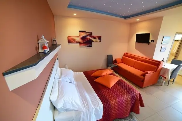 Standard Tek Büyük Yataklı Oda (Mountain and Sea View)