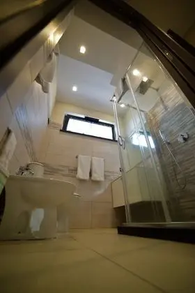 Standard Tek Büyük Yataklı Oda (Mountain and Sea View)