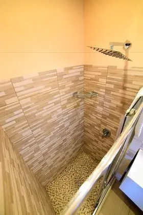 Standard Tek Büyük Yataklı Oda (Mountain and Sea View)