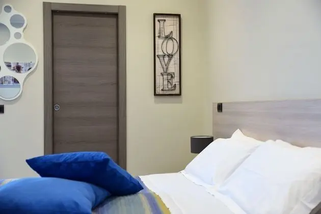 Standard Tek Büyük Yataklı Oda (Mountain and Sea View)