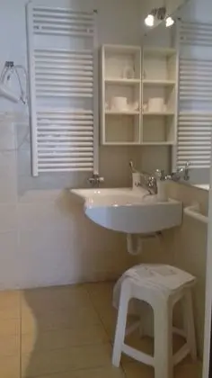 Classic Üç Kişilik Oda, Birden Çok Yatak, Engellilere Uygun, Bahçe Manzaralı
