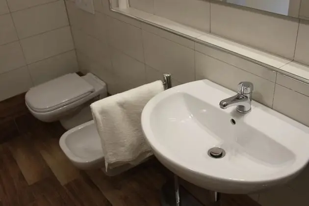 Tek Büyük Yataklı Oda, Balkon