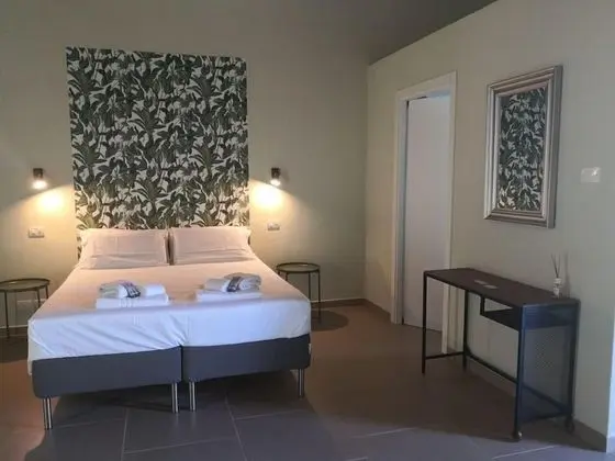 Tek Büyük veya İki Ayrı Yataklı Oda, Bahçe Manzaralı