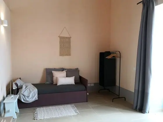 Tek Büyük veya İki Ayrı Yataklı Oda, Bahçe Manzaralı
