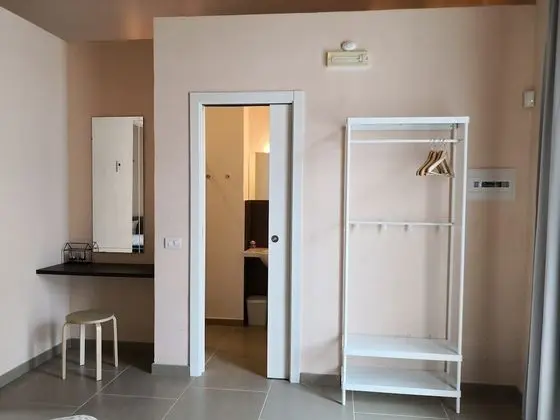 Tek Büyük veya İki Ayrı Yataklı Oda, Bahçe Manzaralı