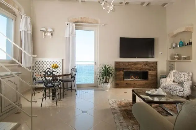 Süit (Annex Building)