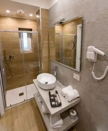 Standard Tek Büyük veya İki Ayrı Yataklı Oda, Balkon