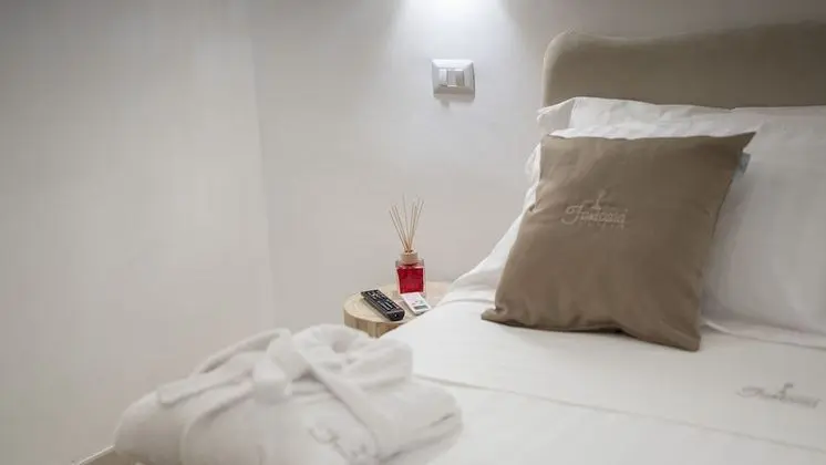 Luxury Tek Büyük Yataklı Oda