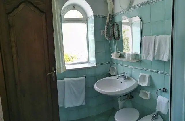 Standard Tek Büyük veya İki Ayrı Yataklı Oda, Deniz Manzaralı