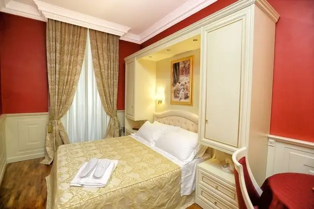 Standard Tek Büyük Yataklı Oda