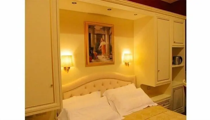 Standard Tek Büyük Yataklı Oda