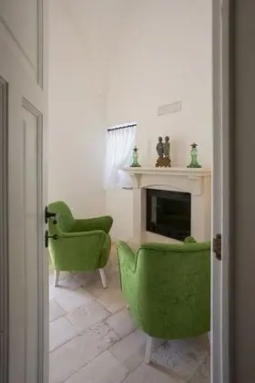 Deluxe Tek Büyük Yataklı Oda (Camelia)