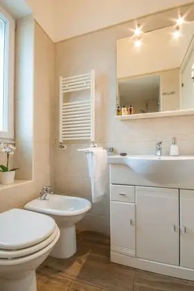 Superior Süit, 1 En Büyük (King) Boy Yatak, Kısmi Deniz Manzarası, Kule