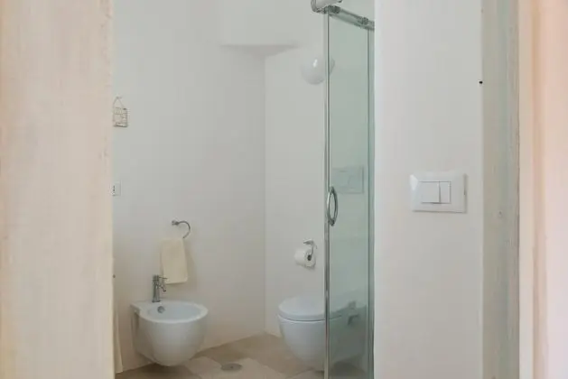 Ev