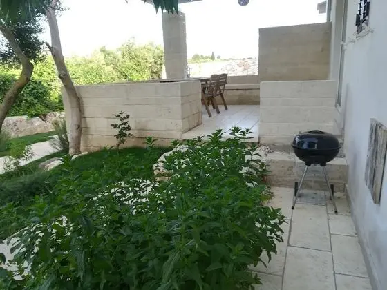 Apart Daire, Bahçeli (Melograno)