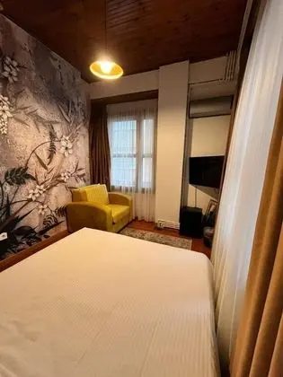 https://images.odamax.com/img/1024x768/odamax/image/upload/Dimora_Otel_Kad_k_y_202510161720326_TRIPLE3.JPEG