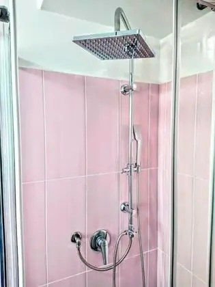 Basic Tek Büyük Yataklı Oda, Özel Banyo (External)