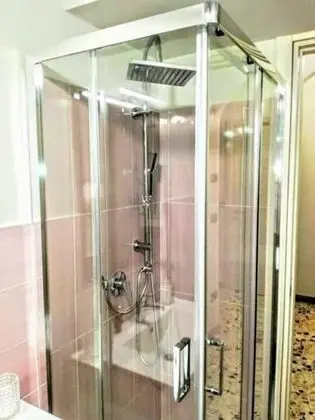 Basic Tek Büyük Yataklı Oda, Özel Banyo (External)