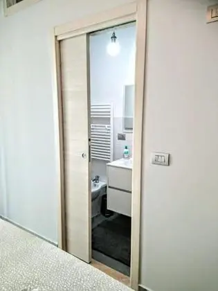 Tek Büyük Yataklı Oda, Banyolu/Duşlu