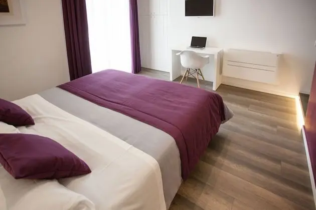 Design Tek Büyük Yataklı Oda (Tini)