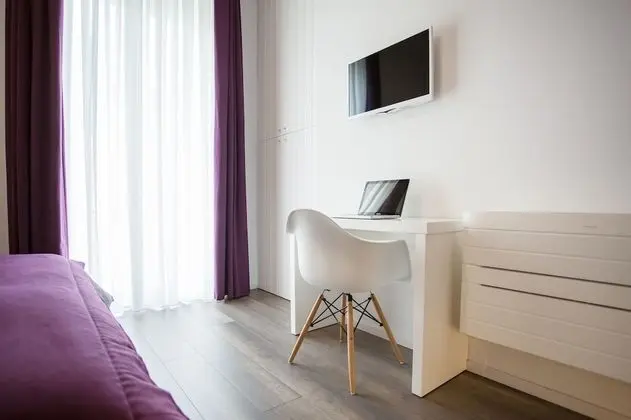 Design Tek Büyük Yataklı Oda (Tini)