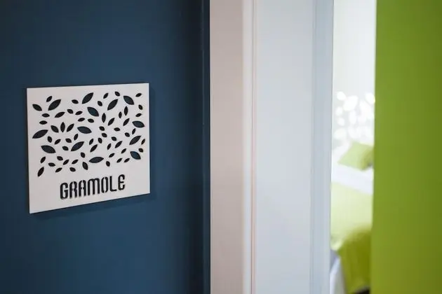 Design Üç Kişilik Oda (Gramole)