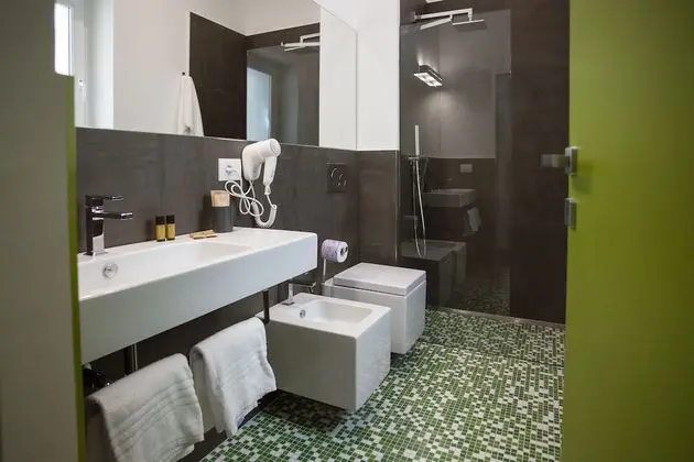 Design Üç Kişilik Oda (Gramole)