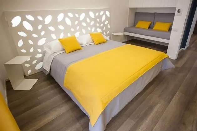 Design Üç Kişilik Oda (Macine)