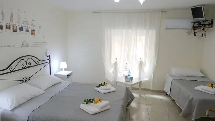 Comfort Tek Büyük veya İki Ayrı Yataklı Oda (Posillipo)