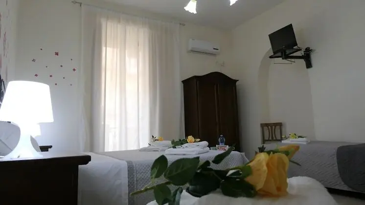 Family Dört Kişilik Oda (Mergellina)