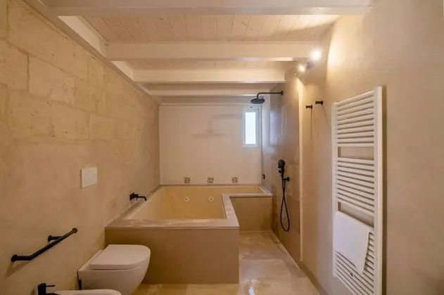 Luxury Tek Büyük Yataklı Oda, Sıcak Su Havuzu