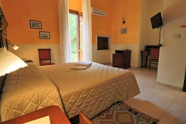 Comfort Oda, 1 Büyük (Queen) Boy Yatak, Bahçe Manzaralı