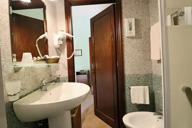 Comfort Oda, 1 Büyük (Queen) Boy Yatak, Bahçe Manzaralı