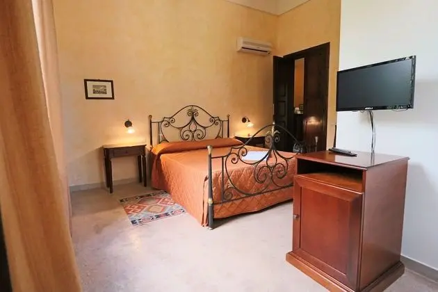 Deluxe Oda, 1 Büyük (Queen) Boy Yatak, Sigara İçilmez, Bahçe Manzaralı