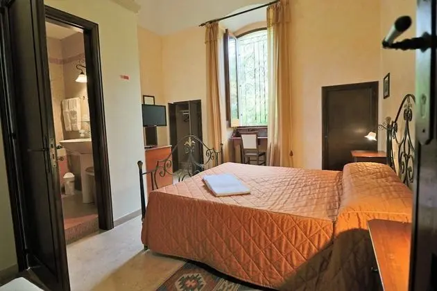 Deluxe Oda, 1 Büyük (Queen) Boy Yatak, Sigara İçilmez, Bahçe Manzaralı