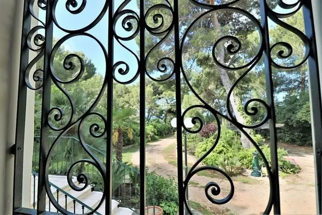 Deluxe Oda, 1 Büyük (Queen) Boy Yatak, Sigara İçilmez, Bahçe Manzaralı