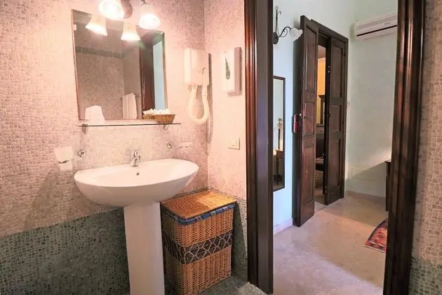 Deluxe Oda, 1 Büyük (Queen) Boy Yatak, Sigara İçilmez, Bahçe Manzaralı