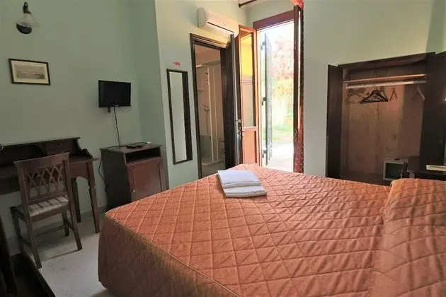 Standard Tek Büyük veya İki Ayrı Yataklı Oda, 1 Büyük (Queen) Boy Yatak, Bahçe Manzaralı