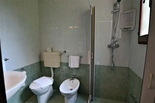 Standard Tek Büyük veya İki Ayrı Yataklı Oda, 1 Büyük (Queen) Boy Yatak, Bahçe Manzaralı