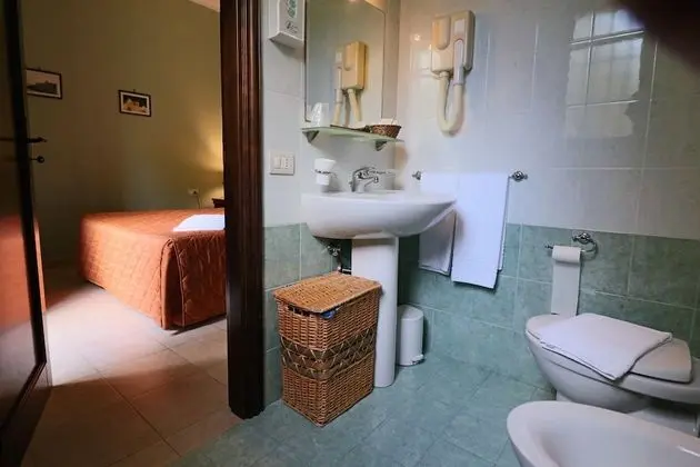 Standard Tek Büyük veya İki Ayrı Yataklı Oda, 1 Büyük (Queen) Boy Yatak, Bahçe Manzaralı