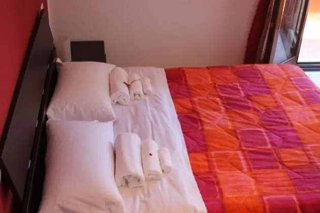 Üç Kişilik Oda (Rosso Piceno)