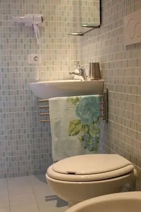 Üç Kişilik Oda (Rosso Piceno)