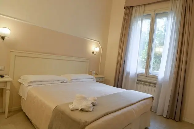 Superior Tek Büyük veya İki Ayrı Yataklı Oda