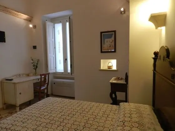 Tek Büyük Yataklı Oda