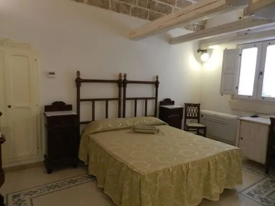 Üç Kişilik Oda