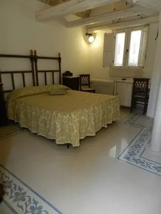 Üç Kişilik Oda